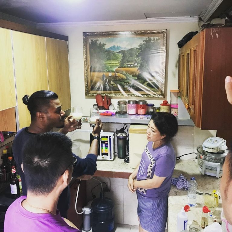 Instalasi Mesin Ionizer Hot station Padang